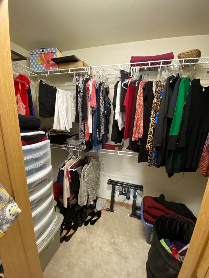 East Pass Apartments - Photo 5 of 10