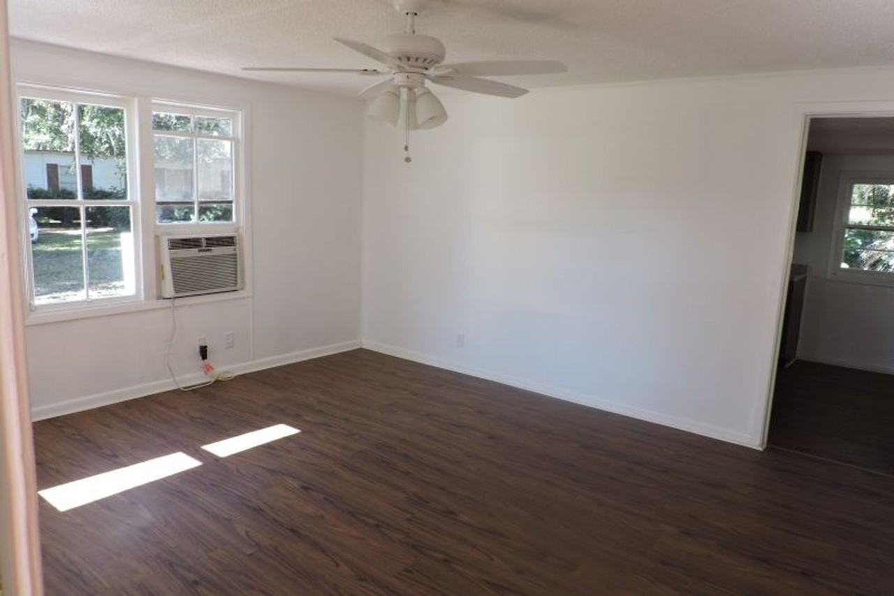 3204 Silver Lake Dr - Photo 4 of 11