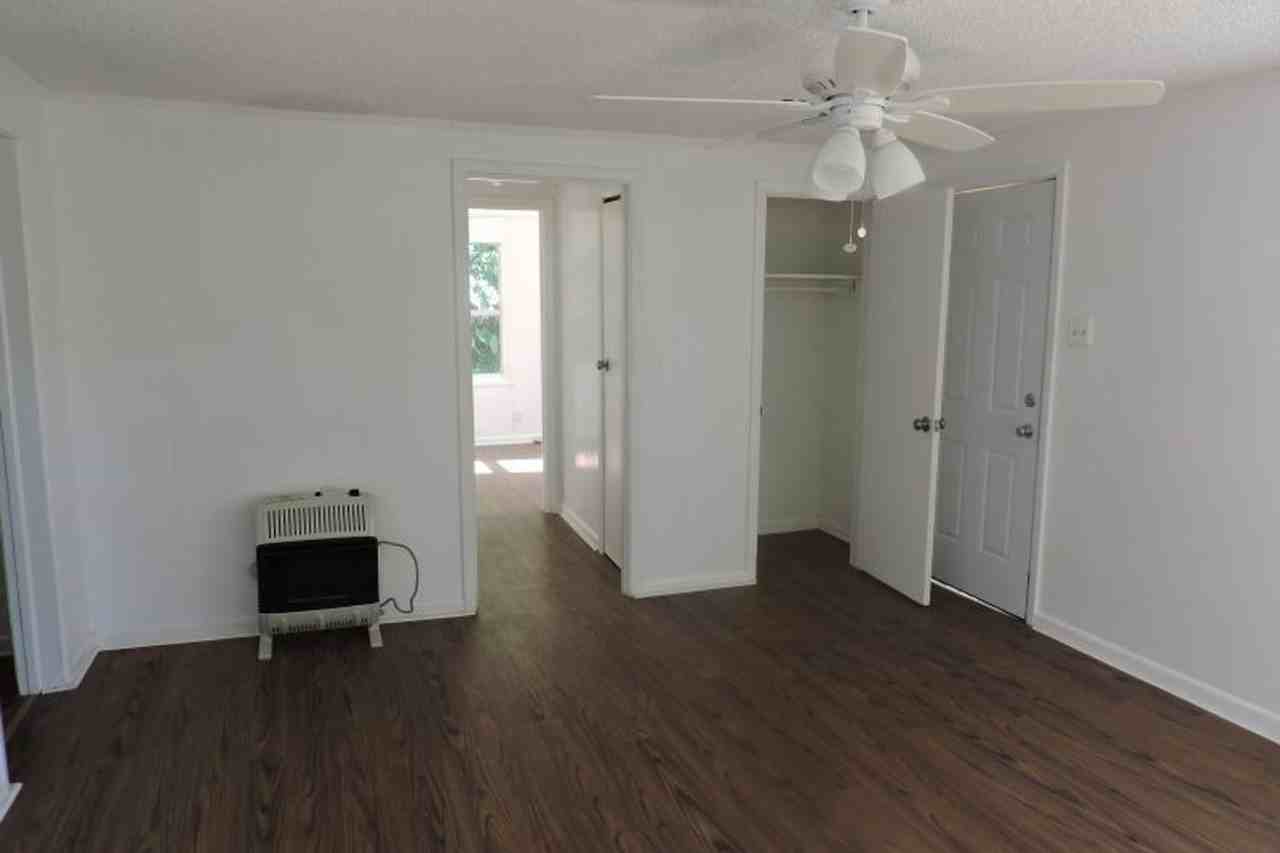 3204 Silver Lake Dr - Photo 5 of 11