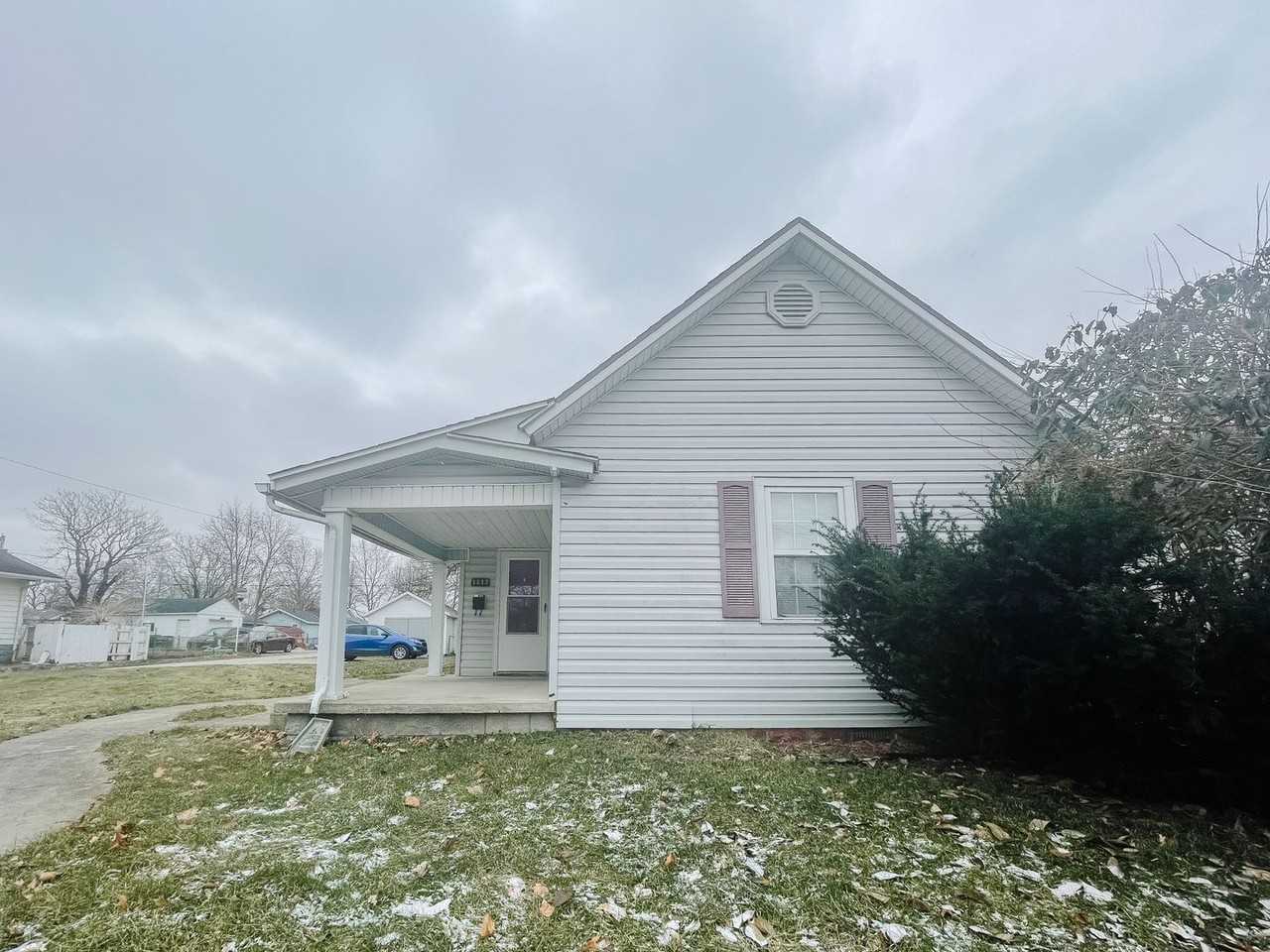 1617 W Memorial Dr