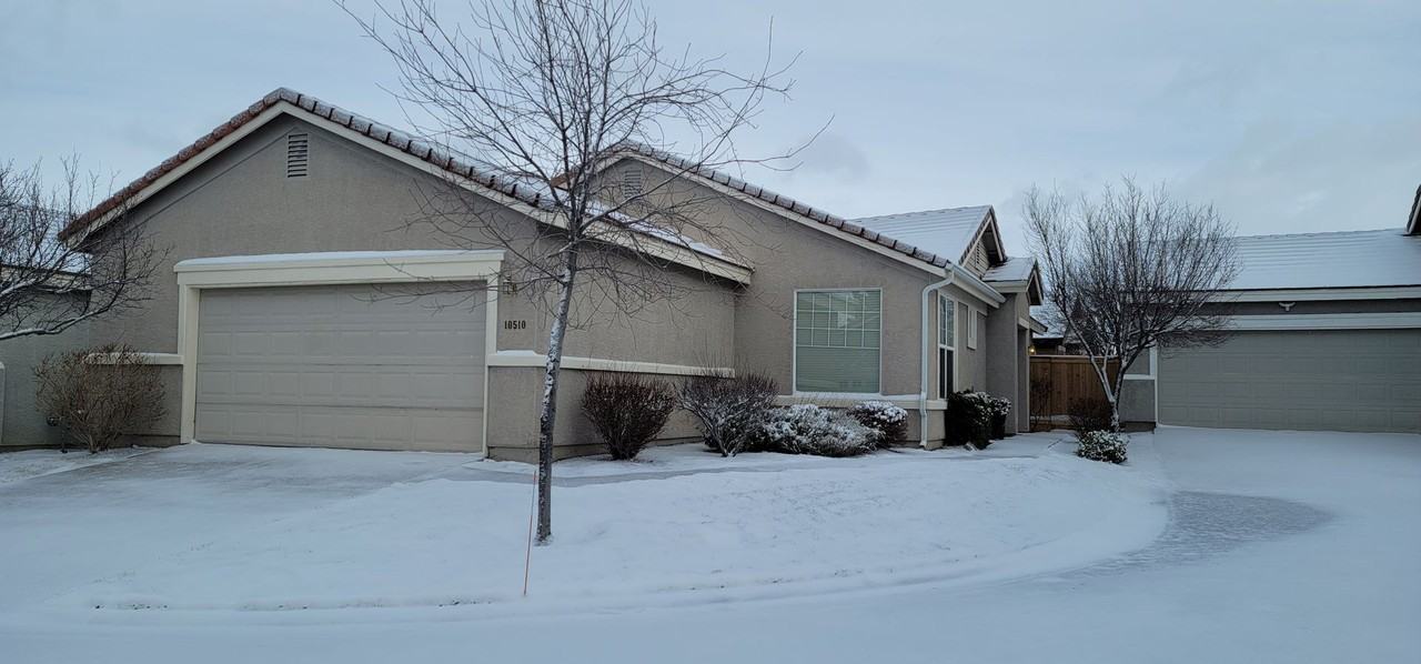 10510 Iron Point Cir - Photo 2 of 31