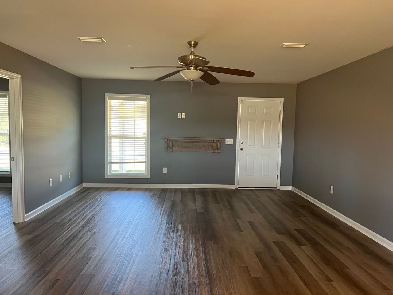 28 County Road 276 - Photo 2 of 24