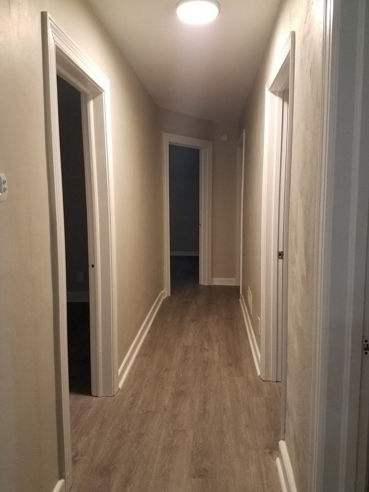 1027 48th St - Photo 7 of 18