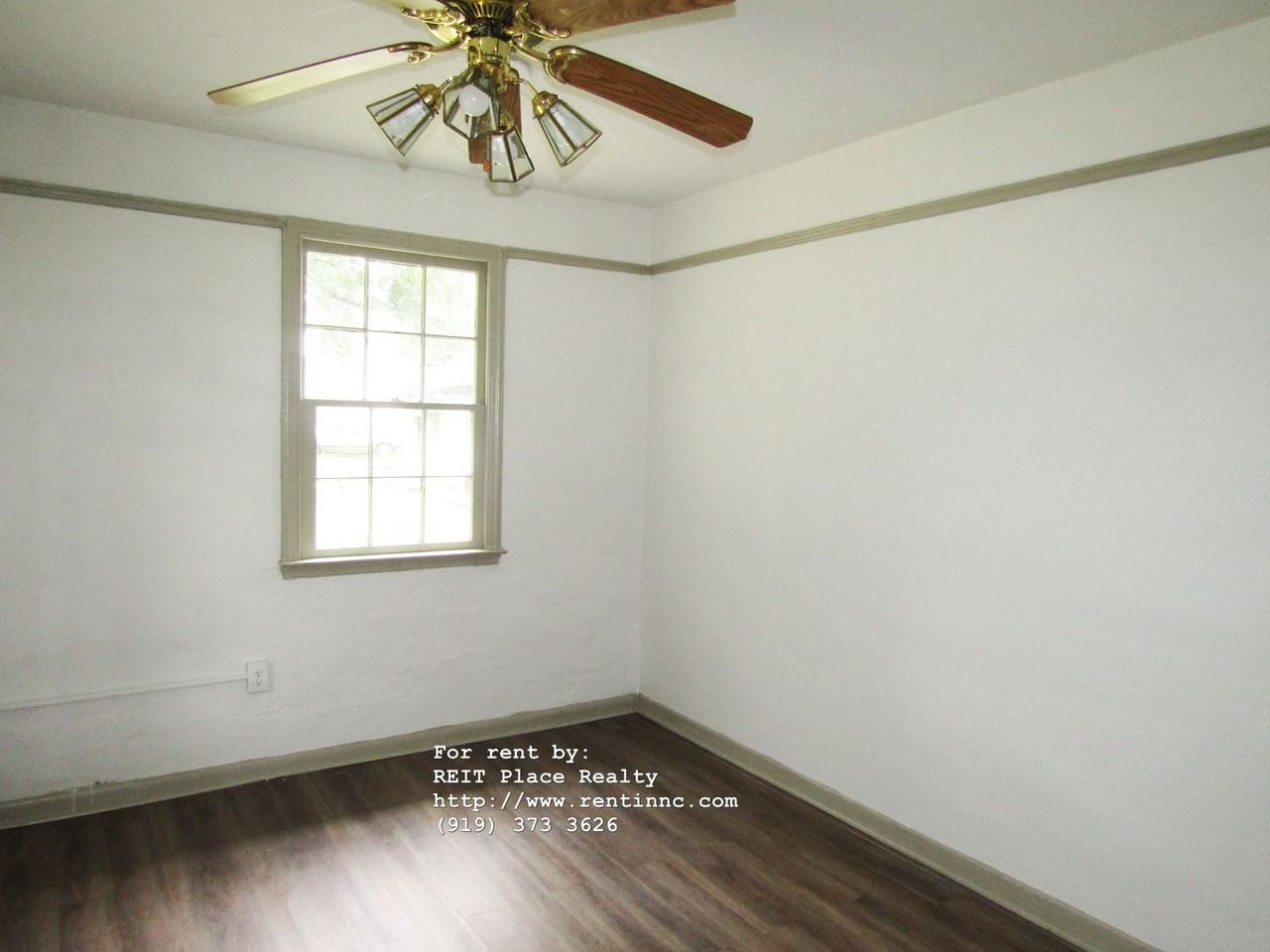 2056 Wilmington Hwy #A - Photo 2 of 6