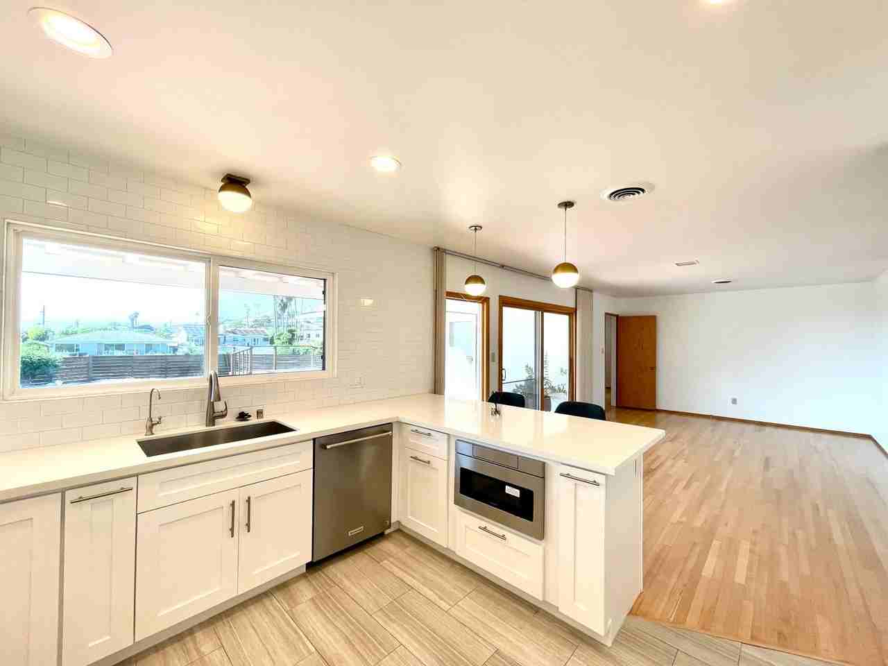 5556 Ladybird Ln - Photo 3 of 22