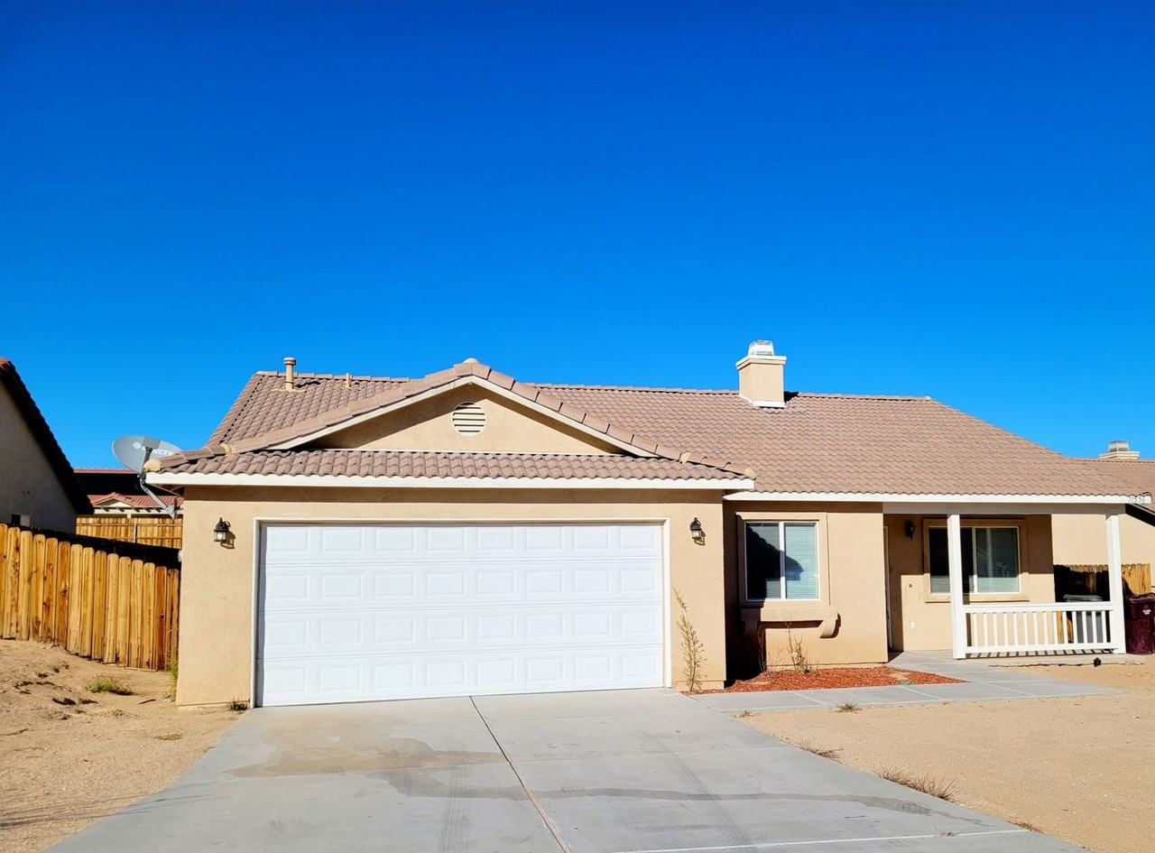 71556 Sun Valley Dr - Photo 2 of 17