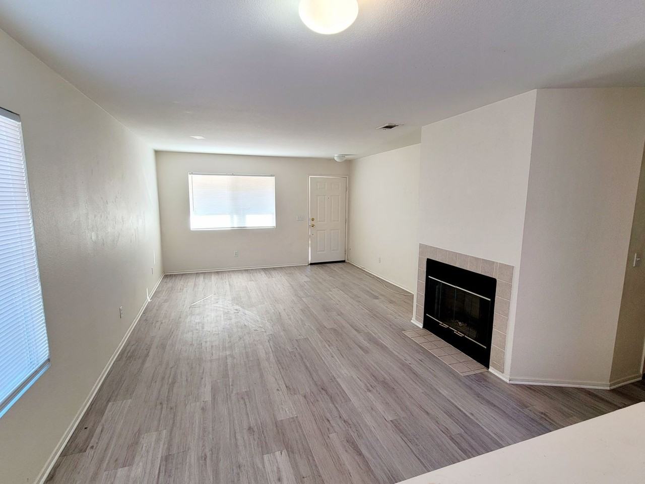 71556 Sun Valley Dr - Photo 3 of 17