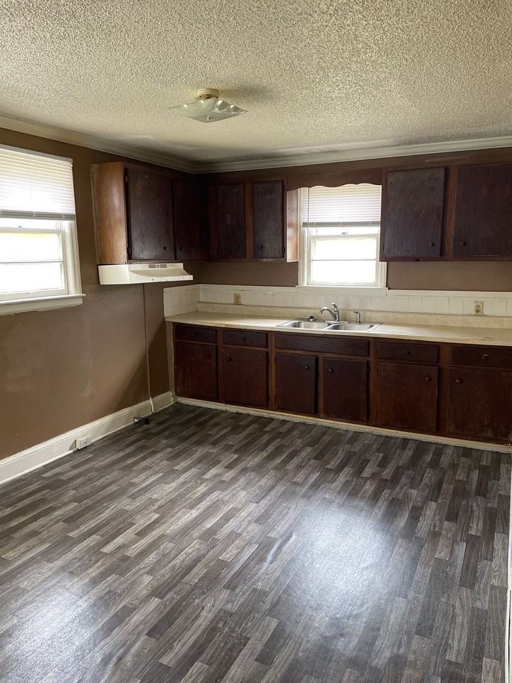 4543 Baux Mountain Rd - Photo 2 of 6