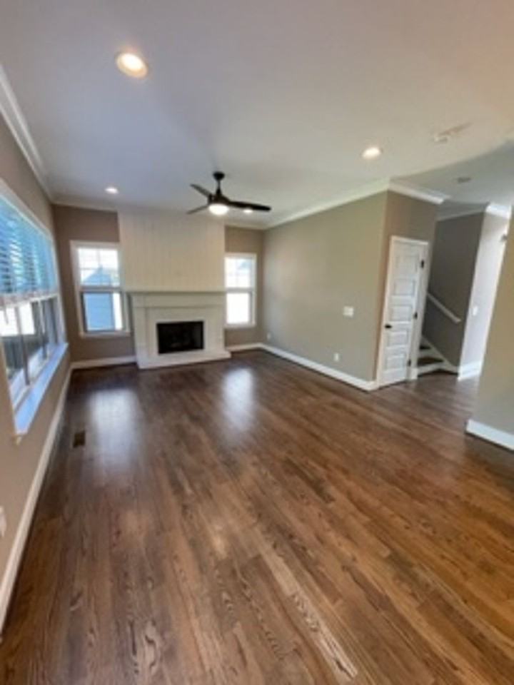 6525 Frankfurt Rd - Photo 7 of 35