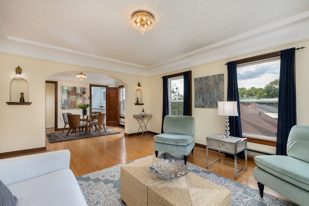 3226 Fuhrman Ave E #401 - Photo 3 of 13