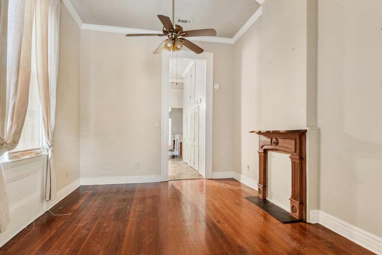 dsb2519 - Photo 2 of 10