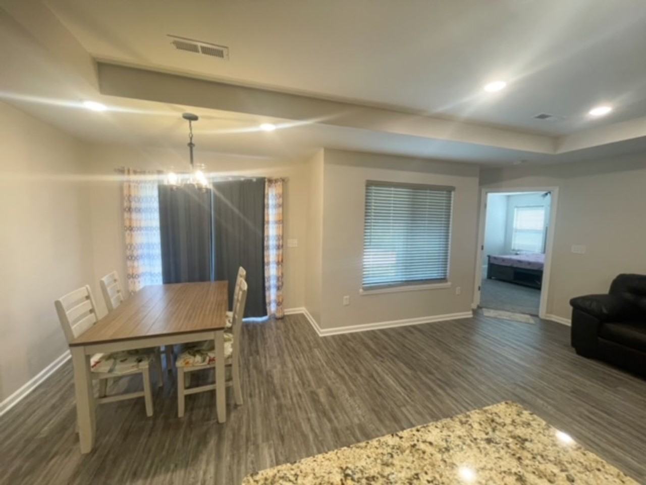 611 Wildoak Pl - Photo 4 of 16