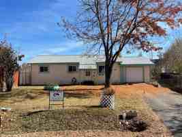 featured image of 154 S Los Pinos Dr