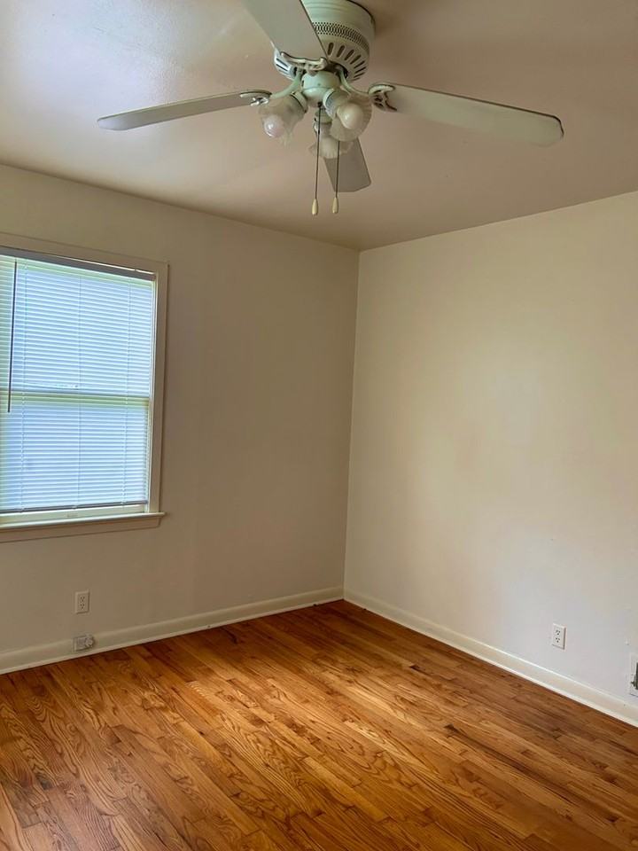 817 Boulevard St - Photo 2 of 7