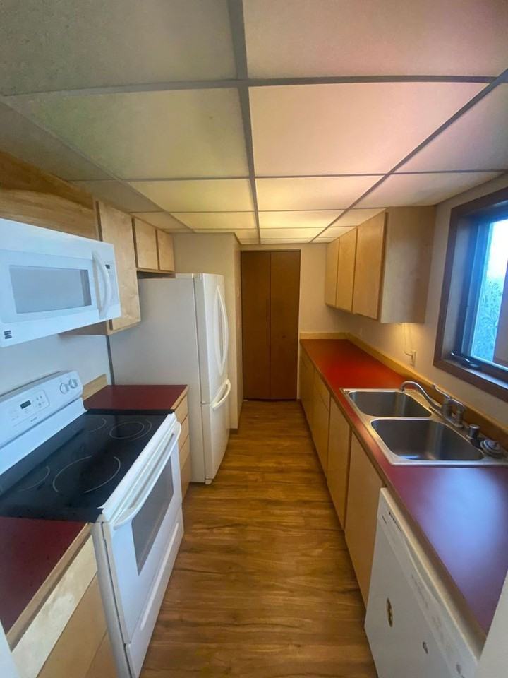 708 Perry St - Photo 3 of 18