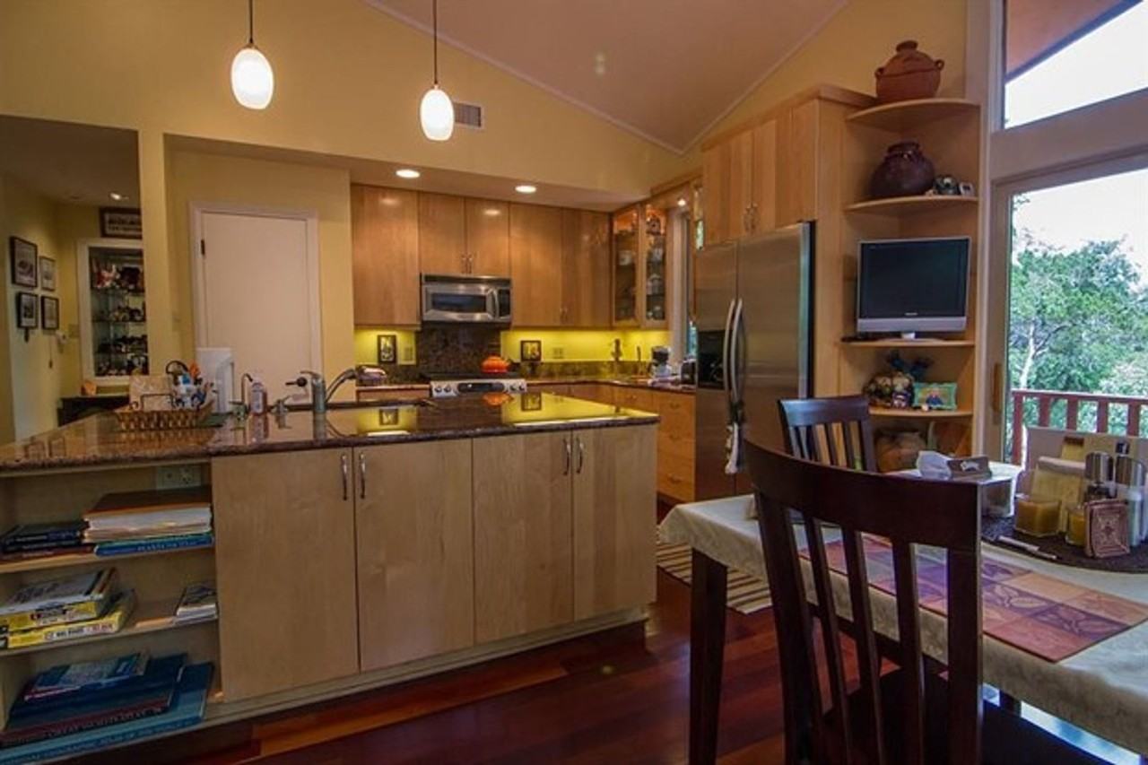 1509 Westlake Dr - Photo 2 of 7