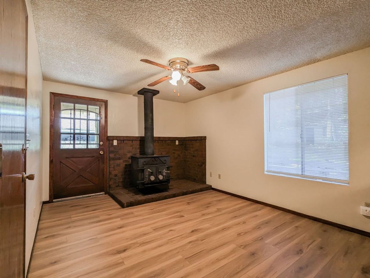 2528 256th St Nw - Photo 3 of 10