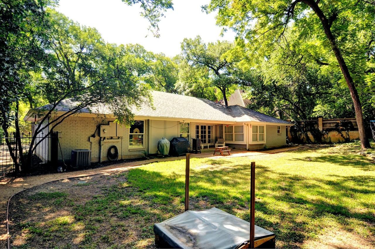 4024 Inwood Rd - Photo 6 of 17