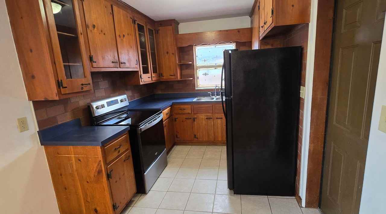 1225 Hampton St - Photo 3 of 9