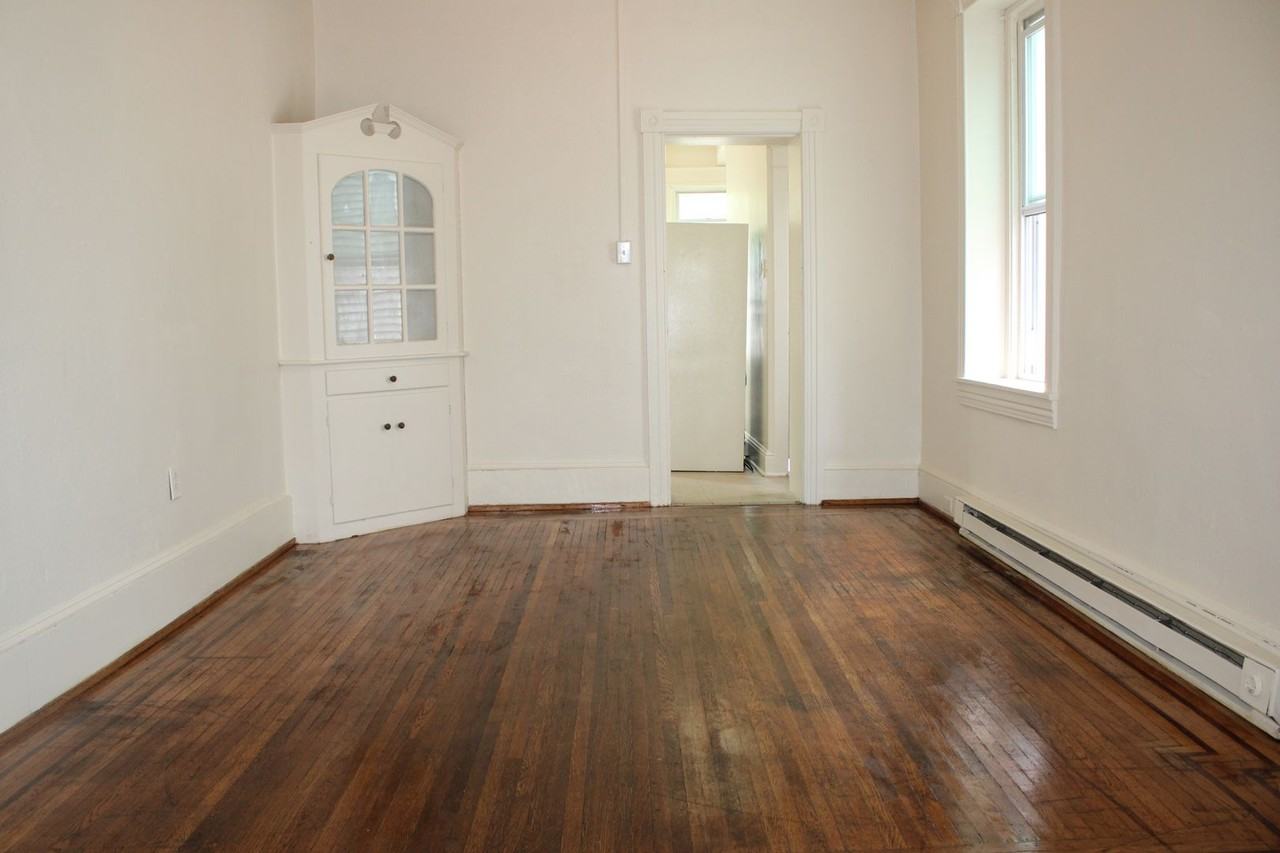 116 W Main St - Photo 3 of 9