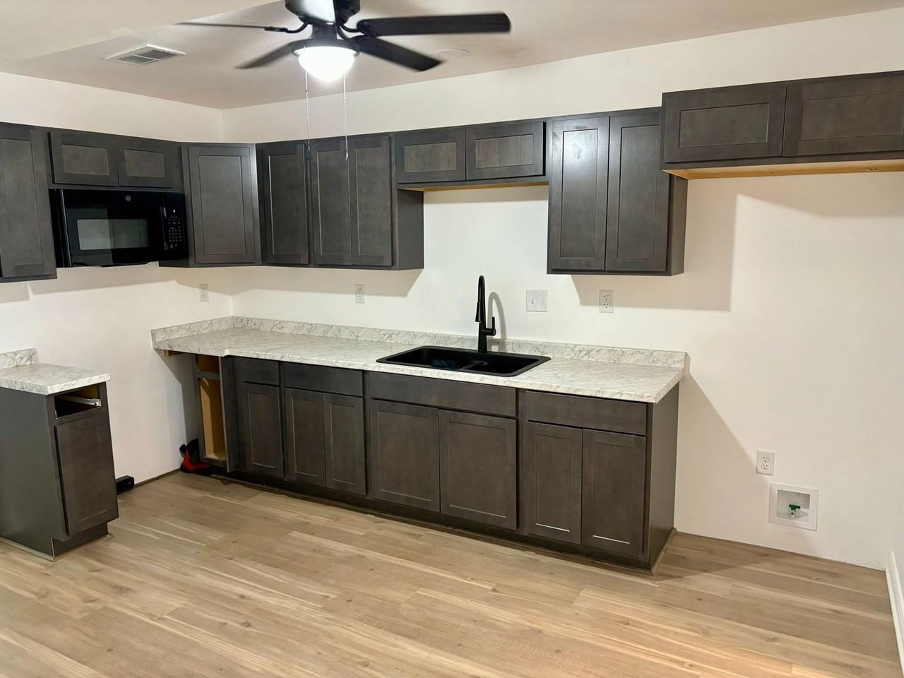 298 Midlam Ave - Photo 7 of 18