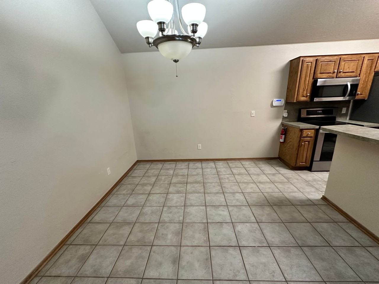 1306 Sw 25th St - Photo 2 of 26