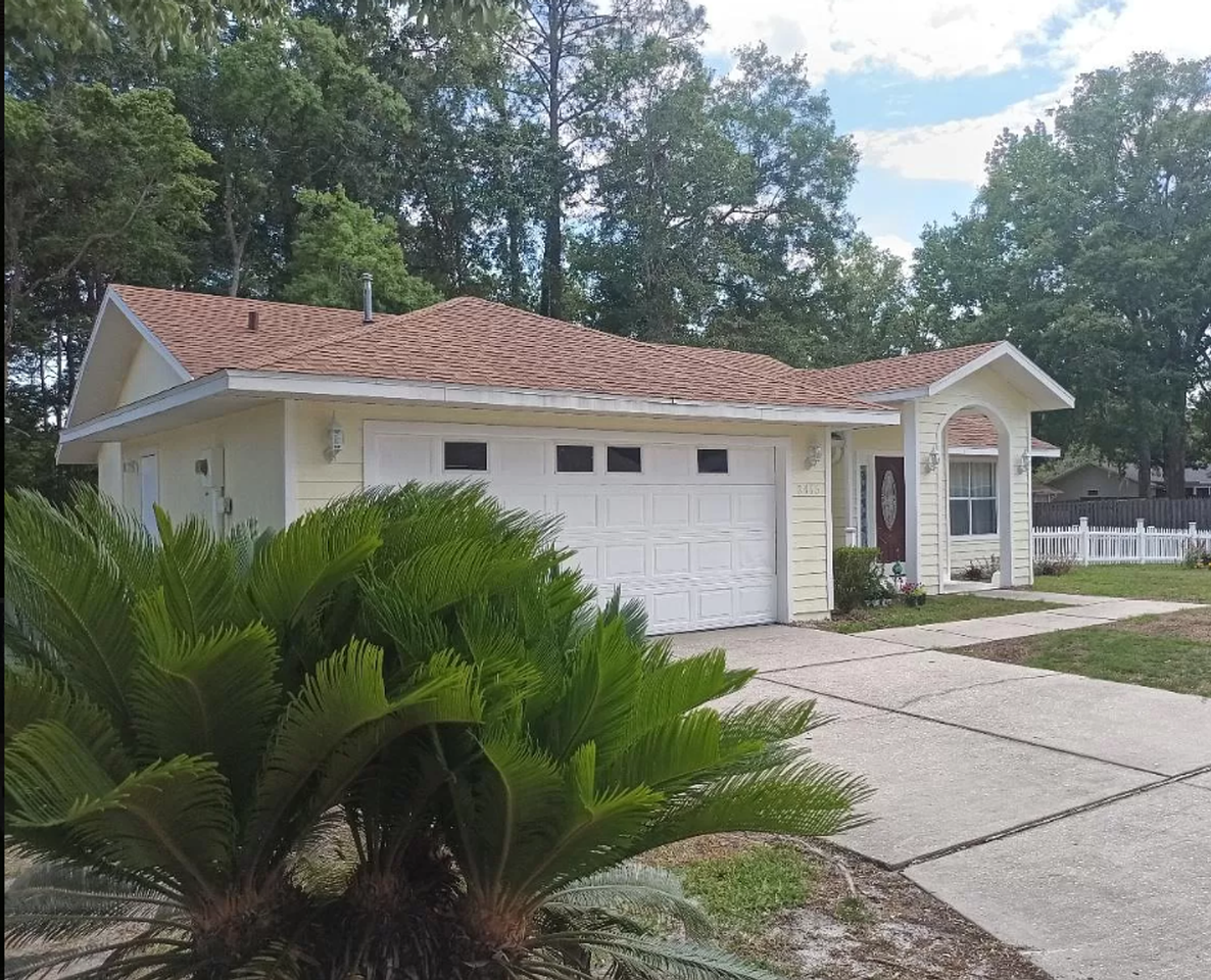 2415 Nw 52nd Pl - Photo 2 of 25