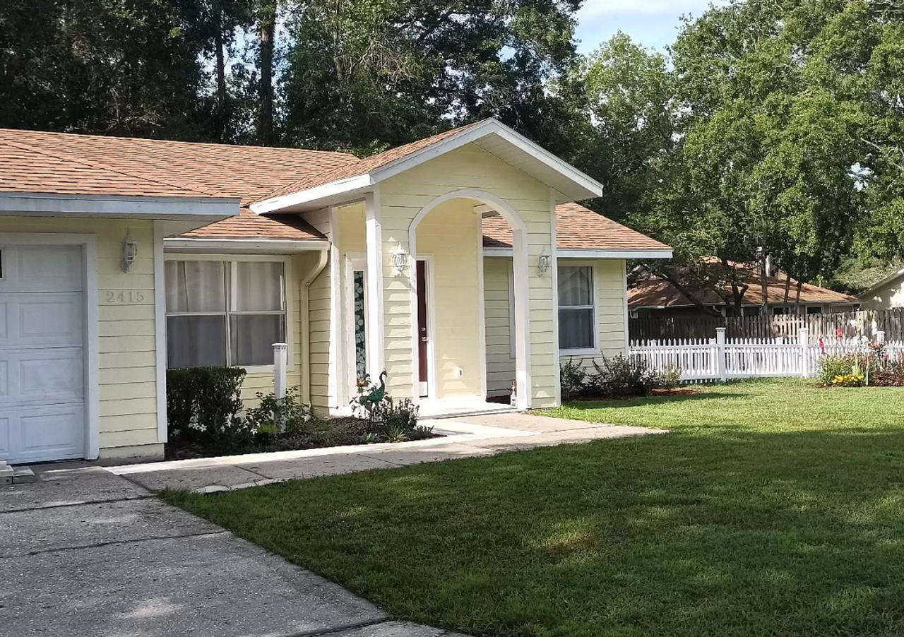 2415 Nw 52nd Pl - Photo 3 of 25