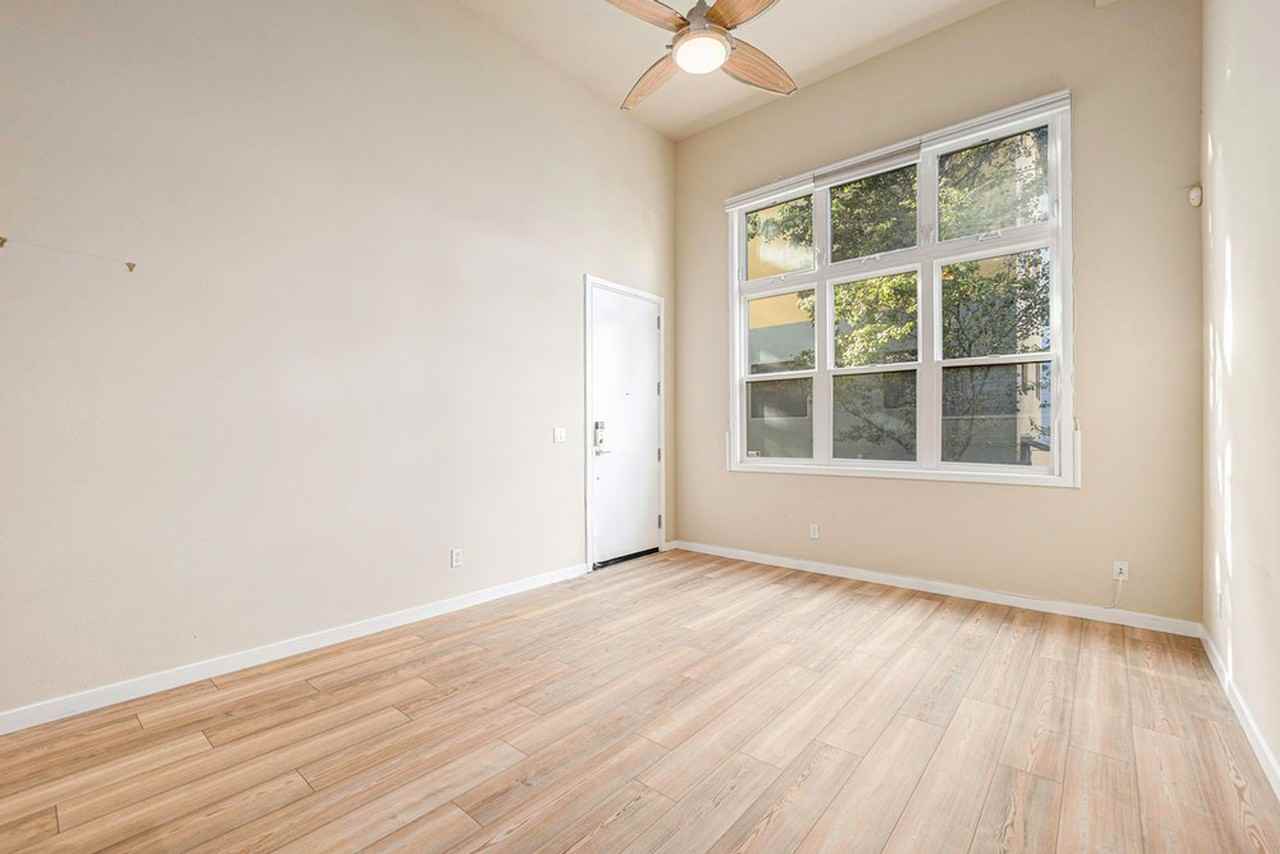 307 Bowsman Ct - Photo 3 of 20