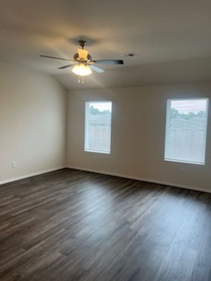 8107 Regency Way - Photo 3 of 13