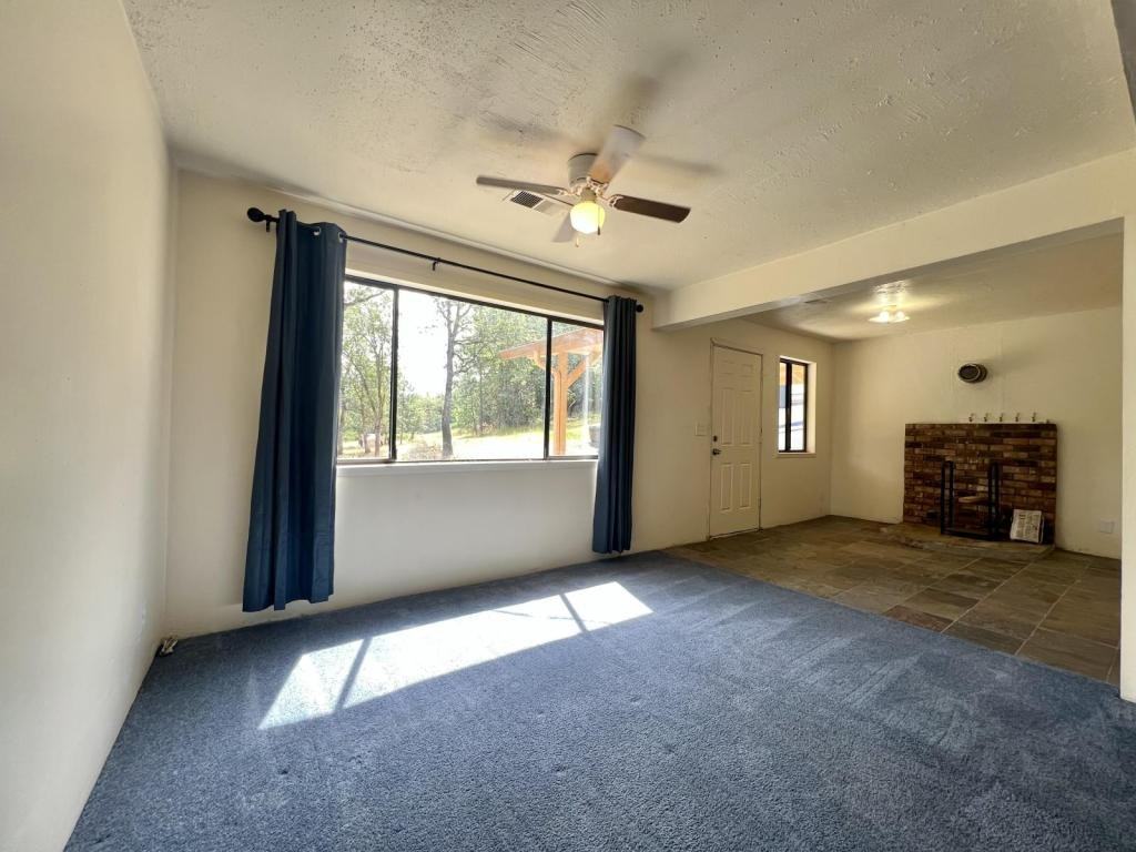 5430 Easy St - Photo 2 of 12