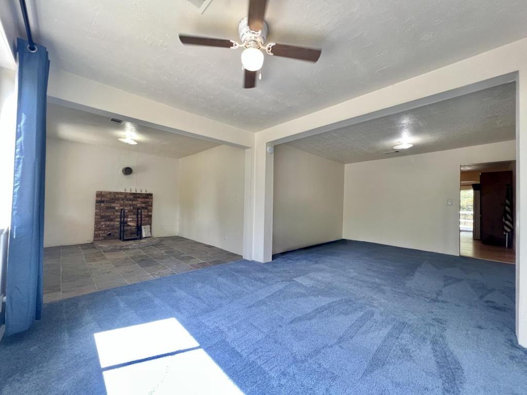 5430 Easy St - Photo 3 of 12