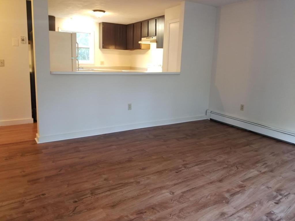 22 Bishop Rd Apt 3 - Photo 3 of 9