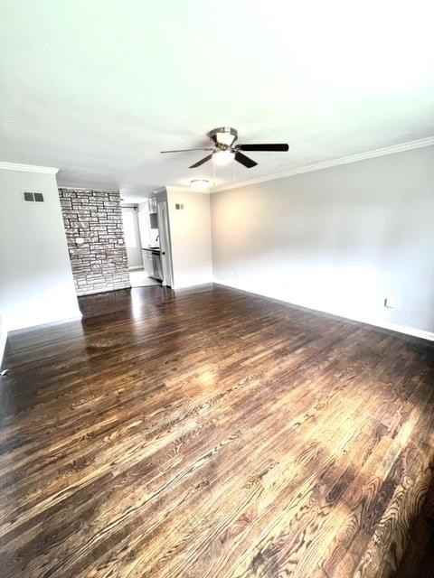 4413 Mission Rd - Photo 2 of 10