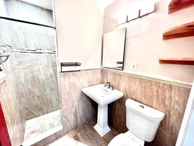 4413 Mission Rd - Photo 5 of 10