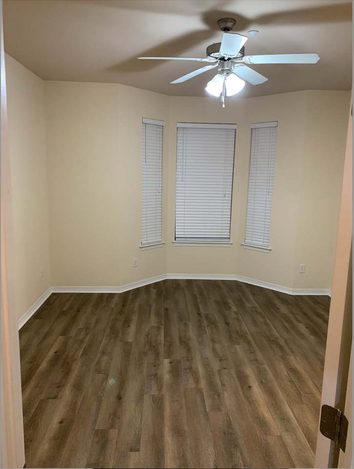 305 Holleman Dr E Apt 202 #202 - Photo 7 of 11