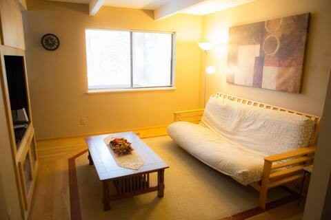 23576 Ontario Dr - Photo 2 of 17