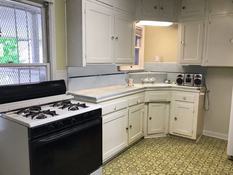 2202 Lee Hall St - Photo 6 of 12