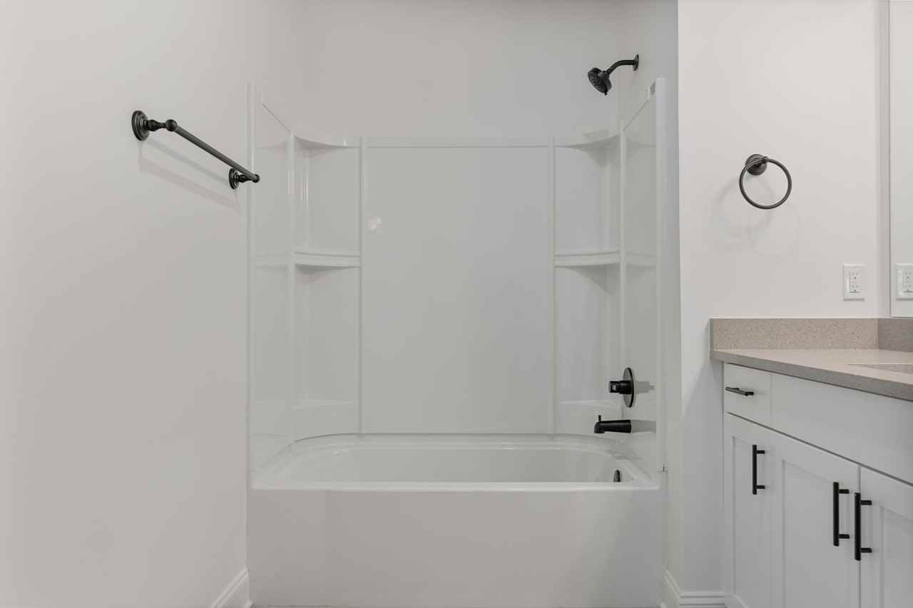 Autumn Falls - Brand New! - Photo 5 of 40