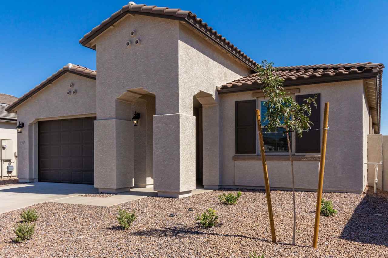 22937 E Roundup Way - Photo 3 of 38