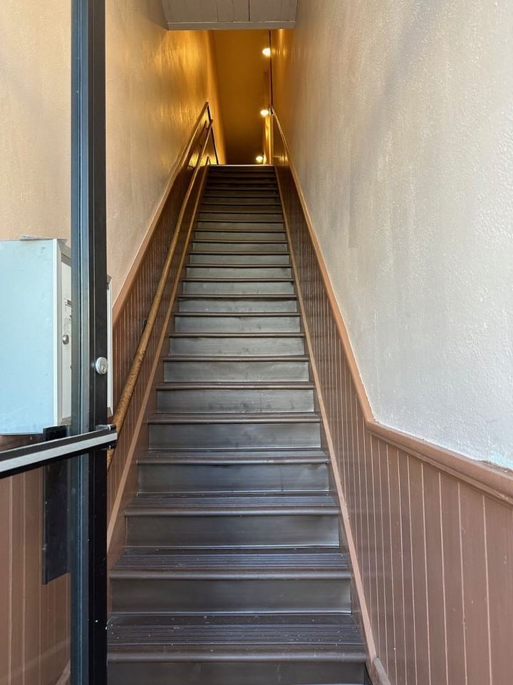 POYNTZ 321 - Photo 2 of 18