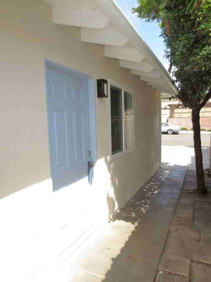 111 E. Canada - Photo 2 of 11