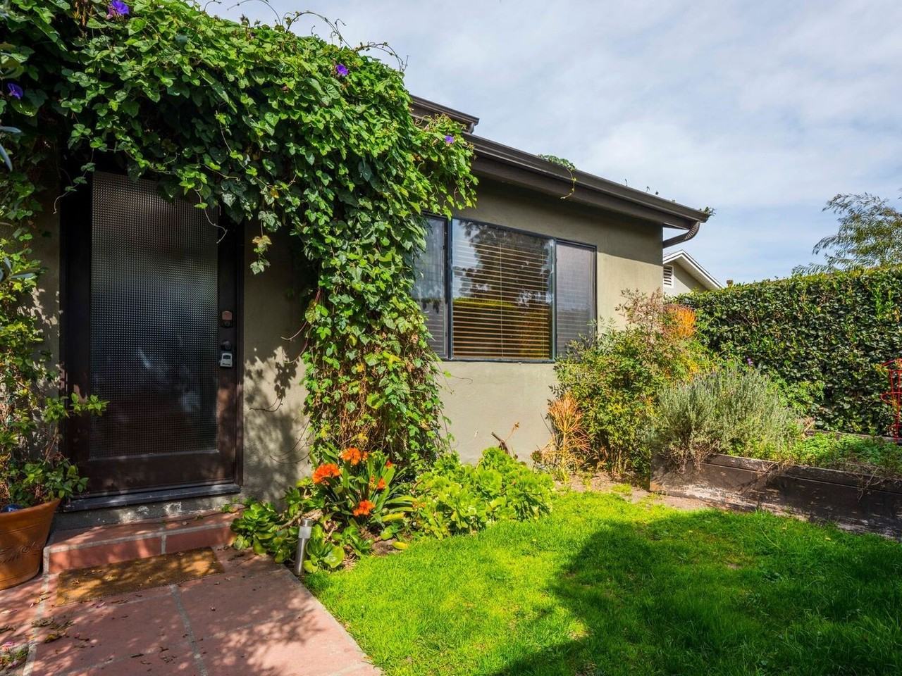 12231 Culver Blvd - Photo 2 of 15