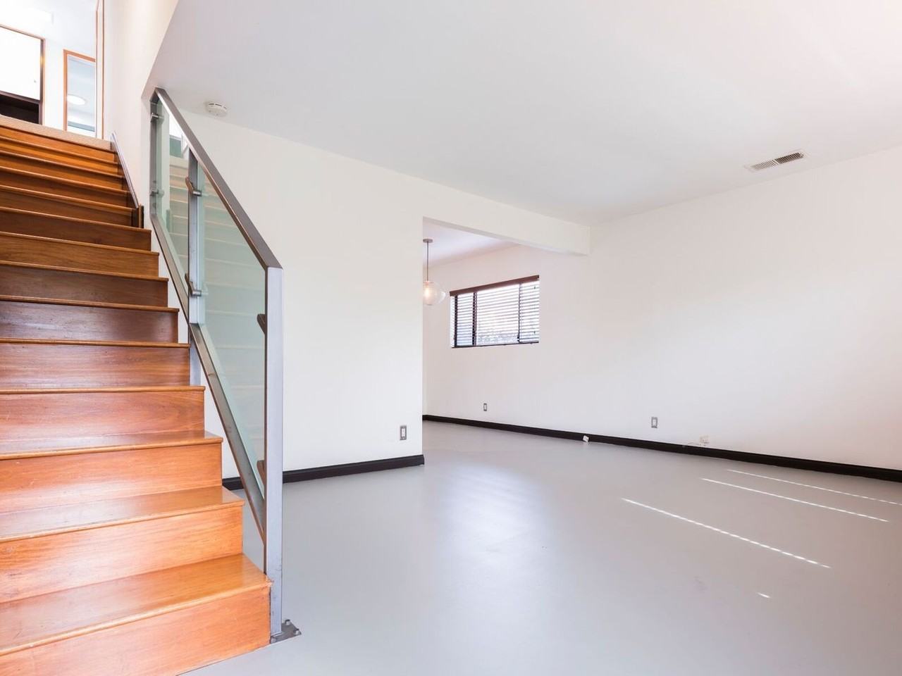 12231 Culver Blvd - Photo 4 of 15