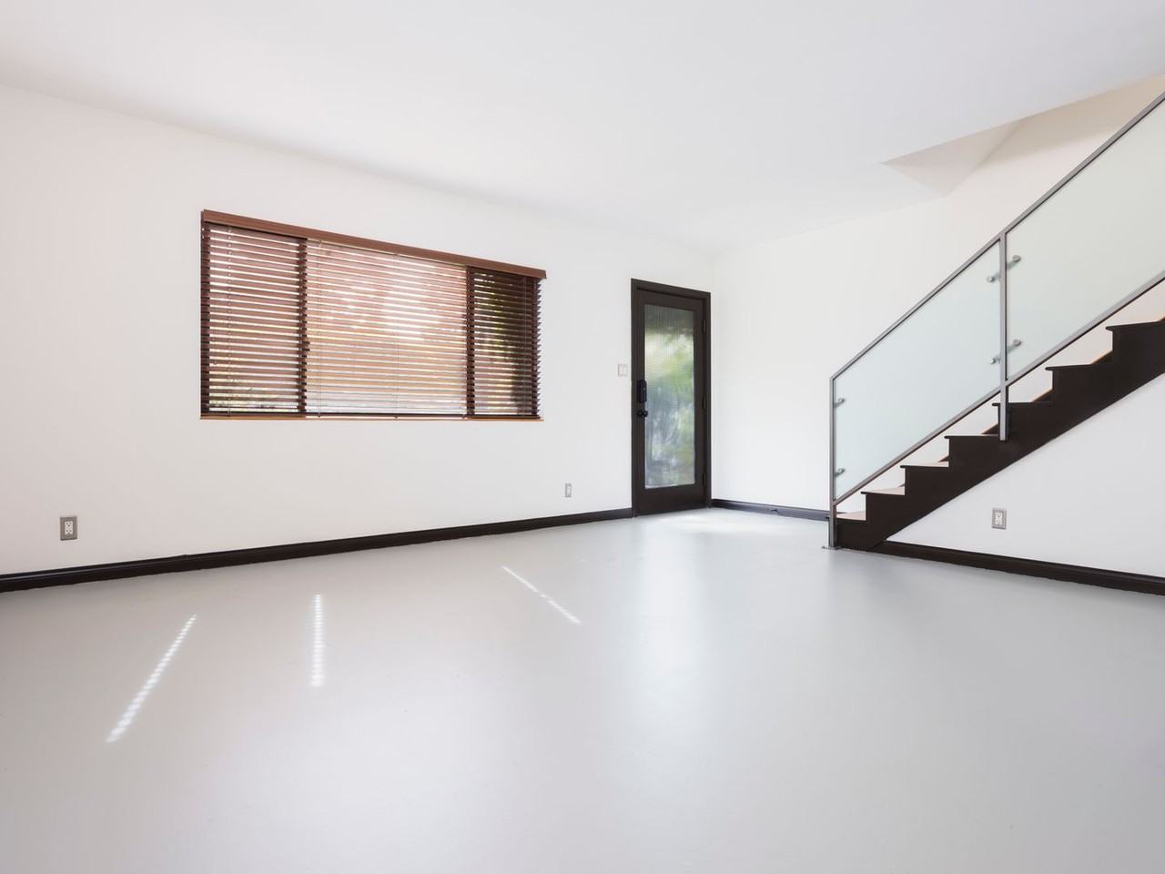 12231 Culver Blvd - Photo 5 of 15