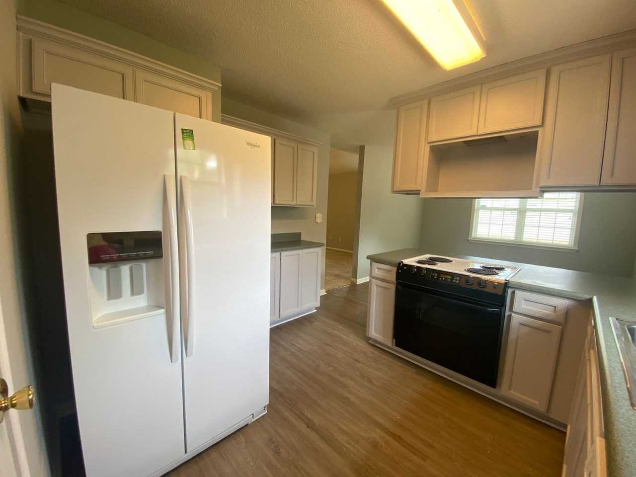 306 Strawbridge Ln - Photo 7 of 21