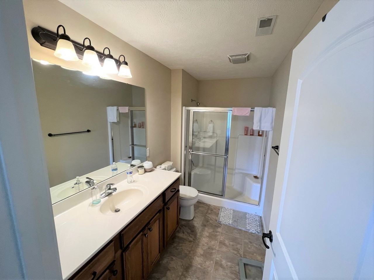 506 Brooklawn Dr - Photo 4 of 9