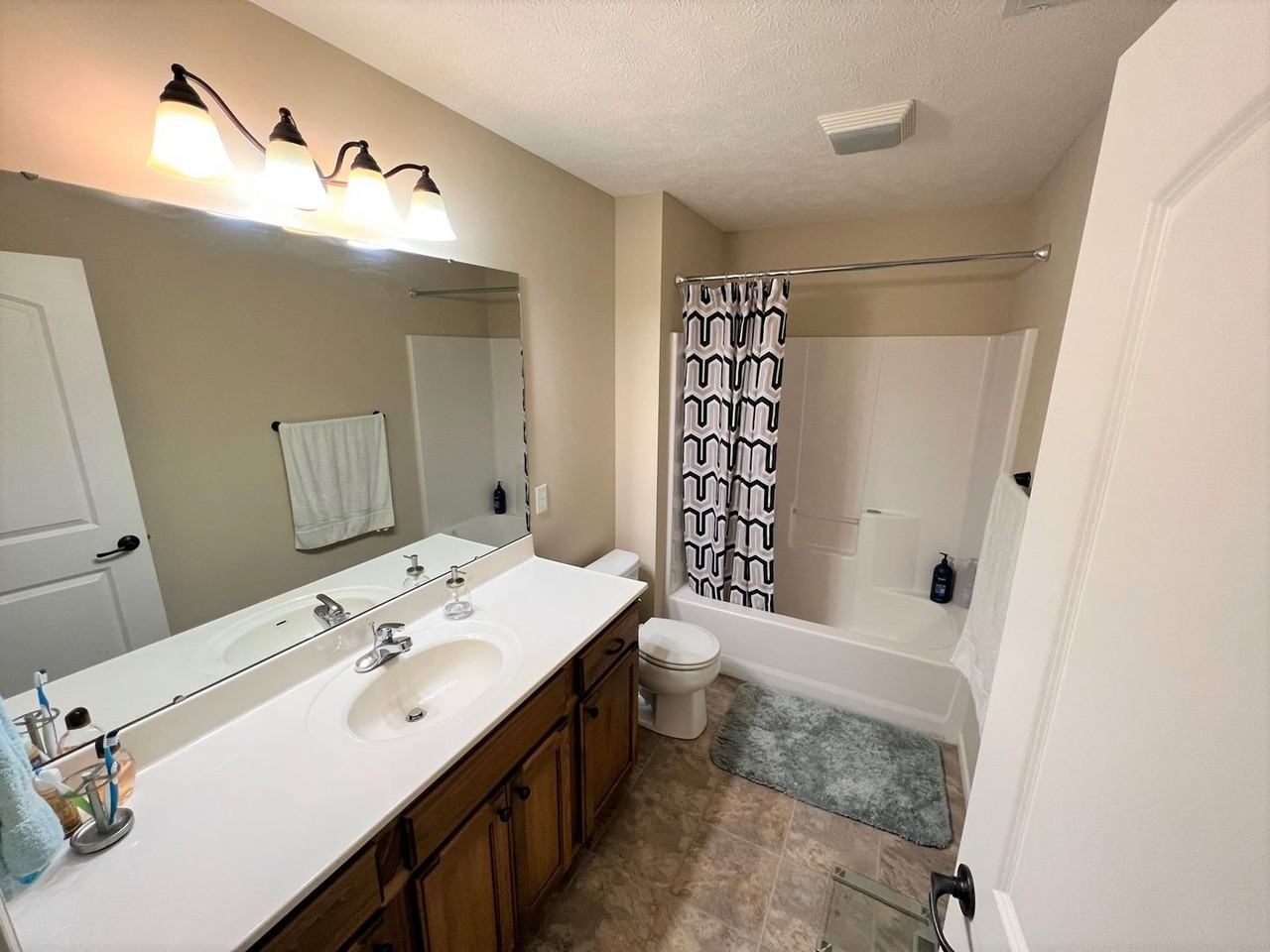 506 Brooklawn Dr - Photo 5 of 9