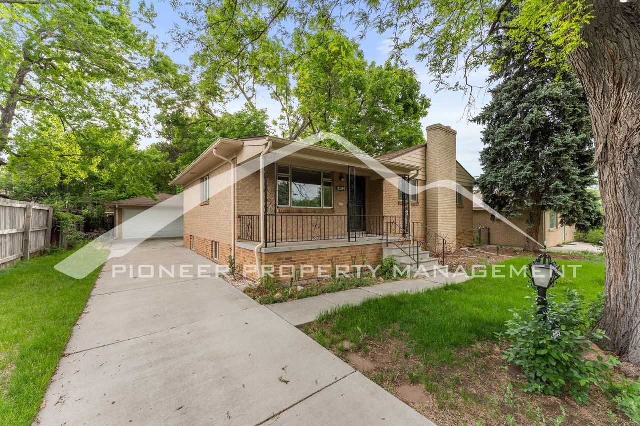 2685 S Josephine St - Photo 2 of 16