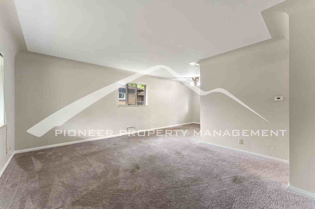 2685 S Josephine St - Photo 3 of 16